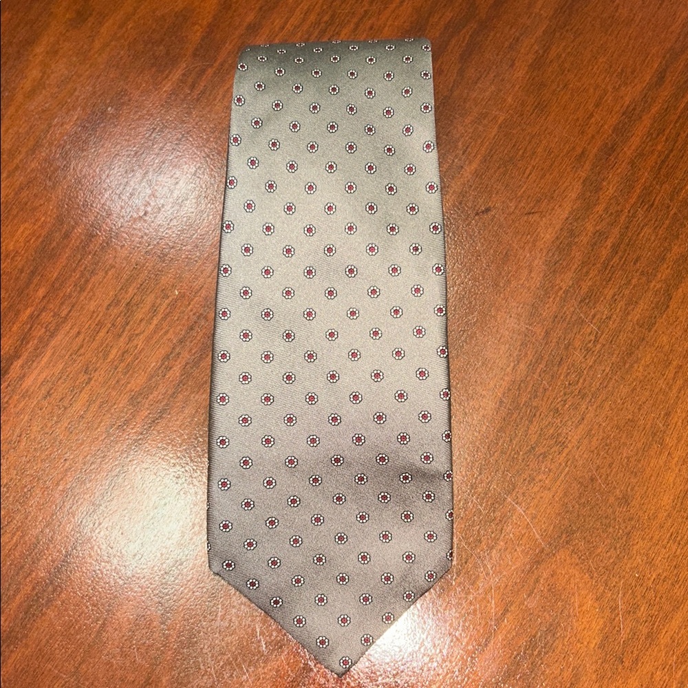 Stunning Saks Fifth Ave collection Necktie
